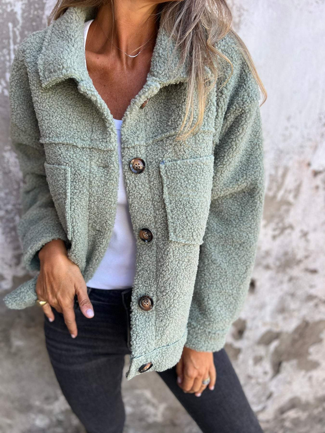 Alyssa™ – Button-Down Jacket for Cozy Everyday Style