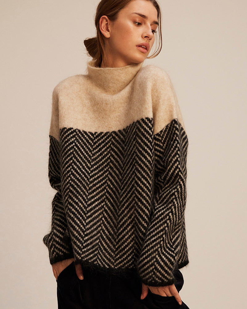 Elise – Elegant High Neck Sweater
