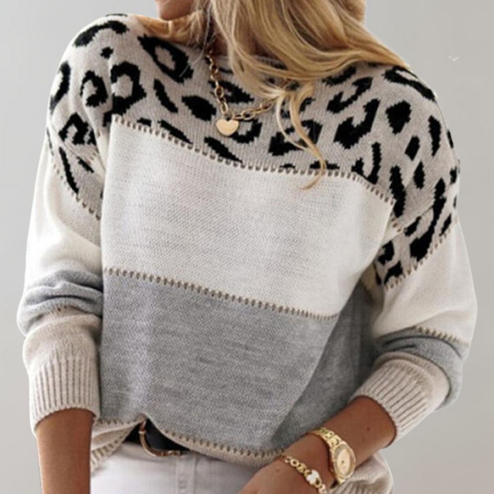 Elise – Knitted Sweater with Leopard Pattern