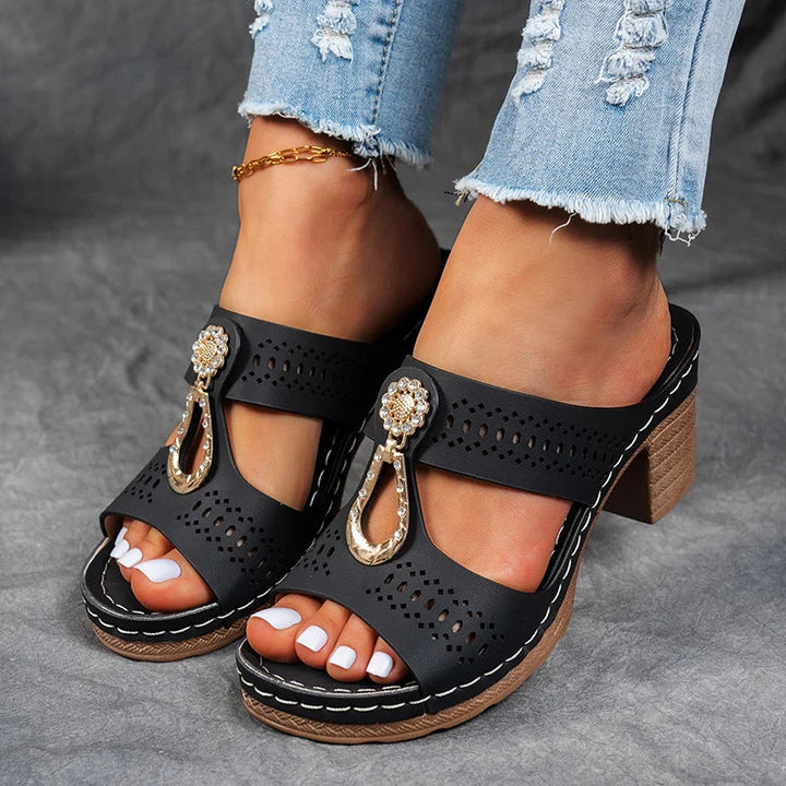 Ally™ | Chic and comfortable orthopaedic sandals