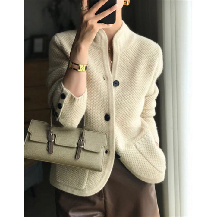 Mia – Delicate Cashmere Cardigan