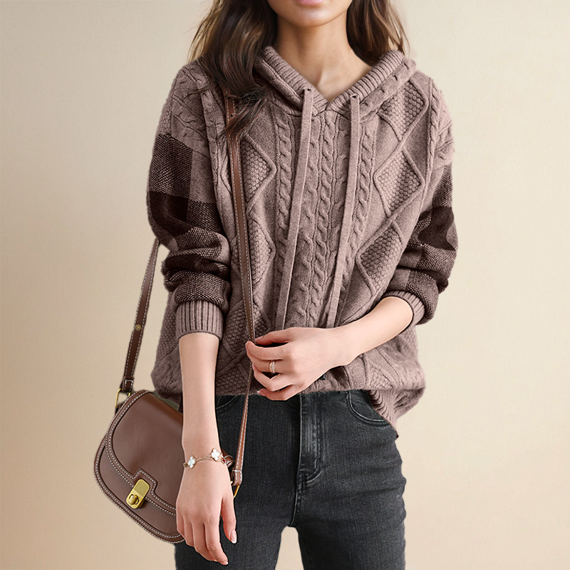Elise – Elegant Knitted Hoodie