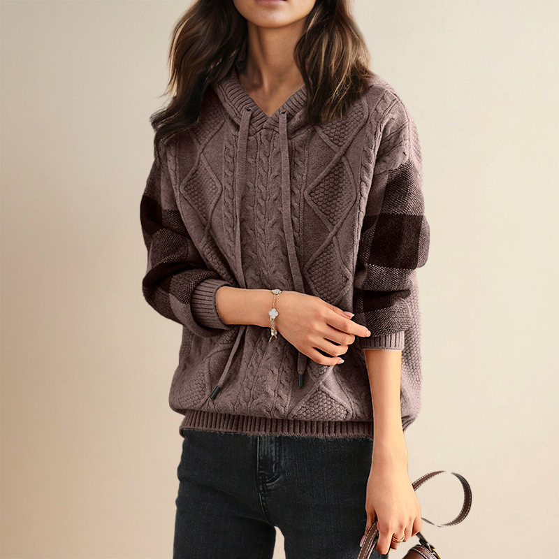 Elise – Elegant Knitted Hoodie